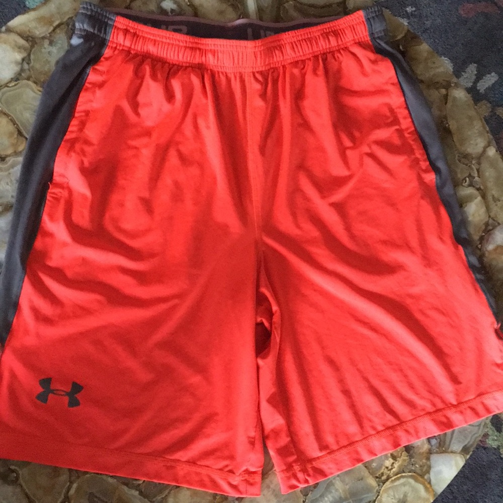 Mens athletic shorts